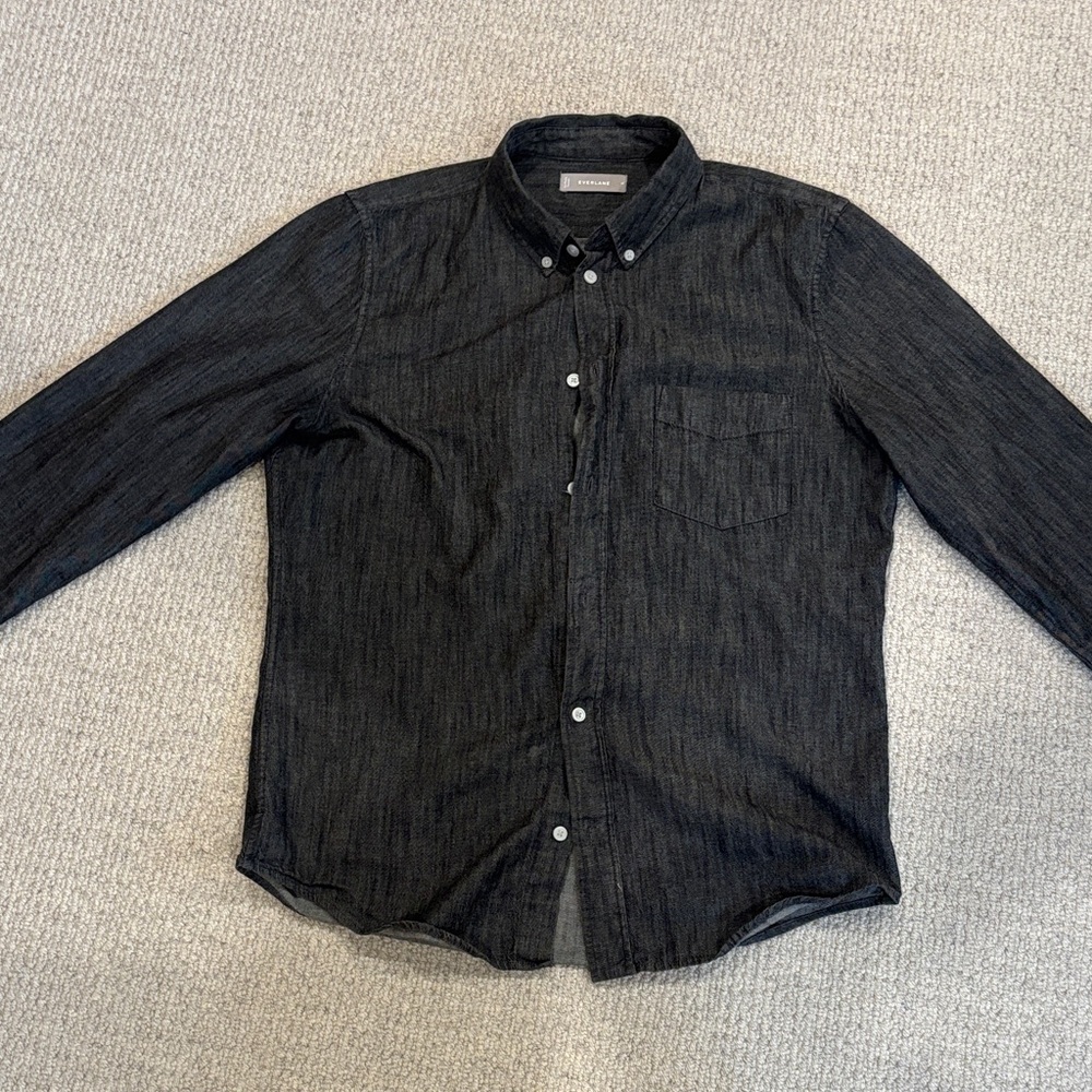 Everlane Dark Gray Casual Button-Down Shirt